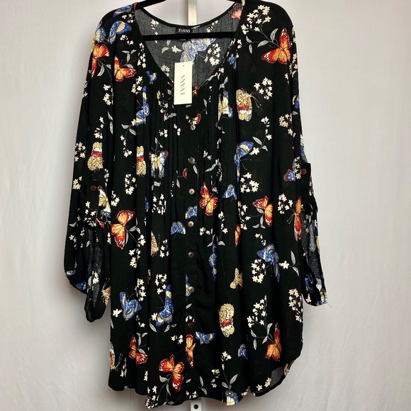 NWT Evans Womenʻs Plus Size Pintuck Black Butterfly Print Blouse Size 30/32 - Picture 2 of 9